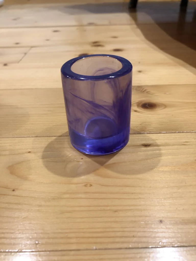 Stamperl/Schnapsglas aus Epoxidharz in Ihrer Wunschfarbe