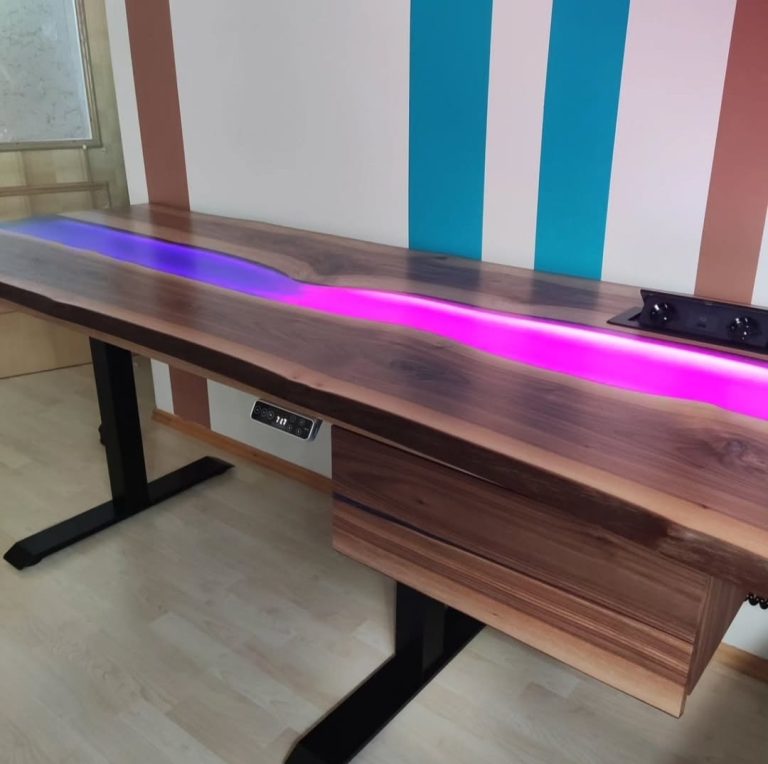 Epoxy-Glow-Workspace