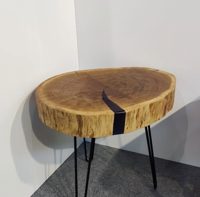 Eiche-Baumscheiben Couchtisch