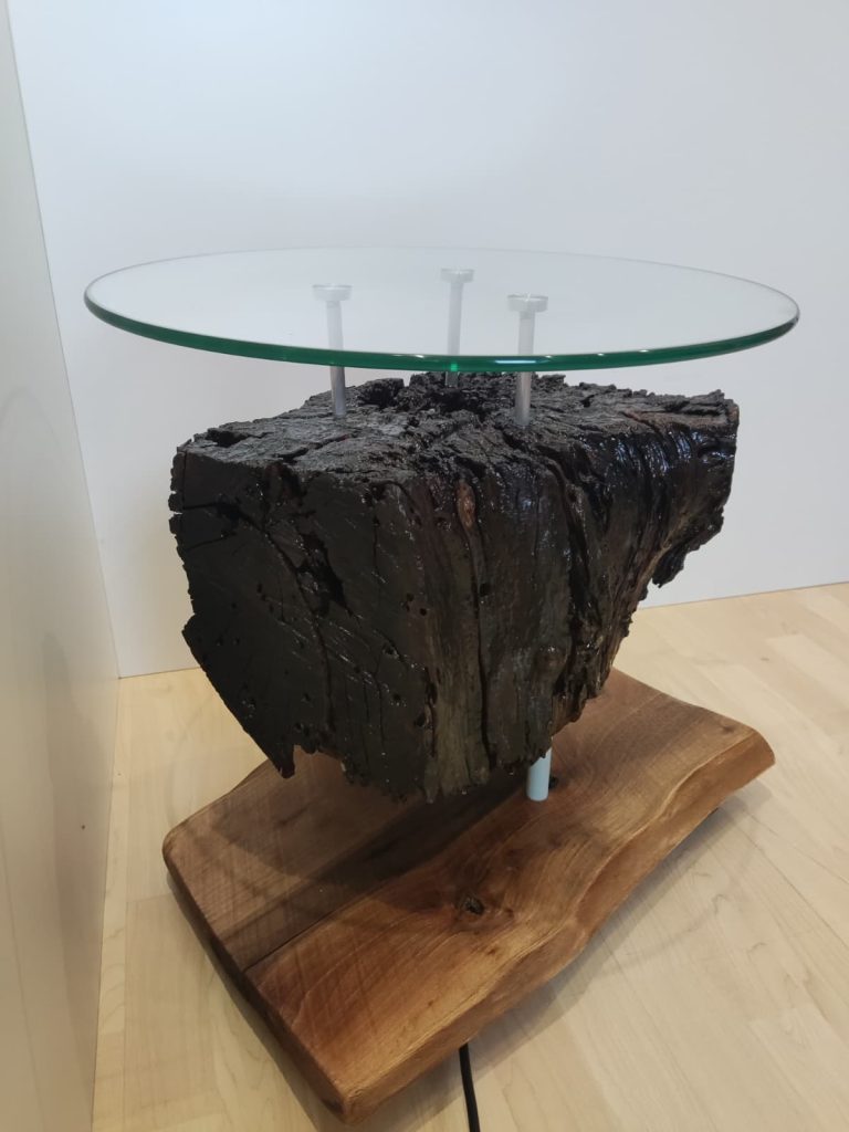 Beistelltisch auf Rollen